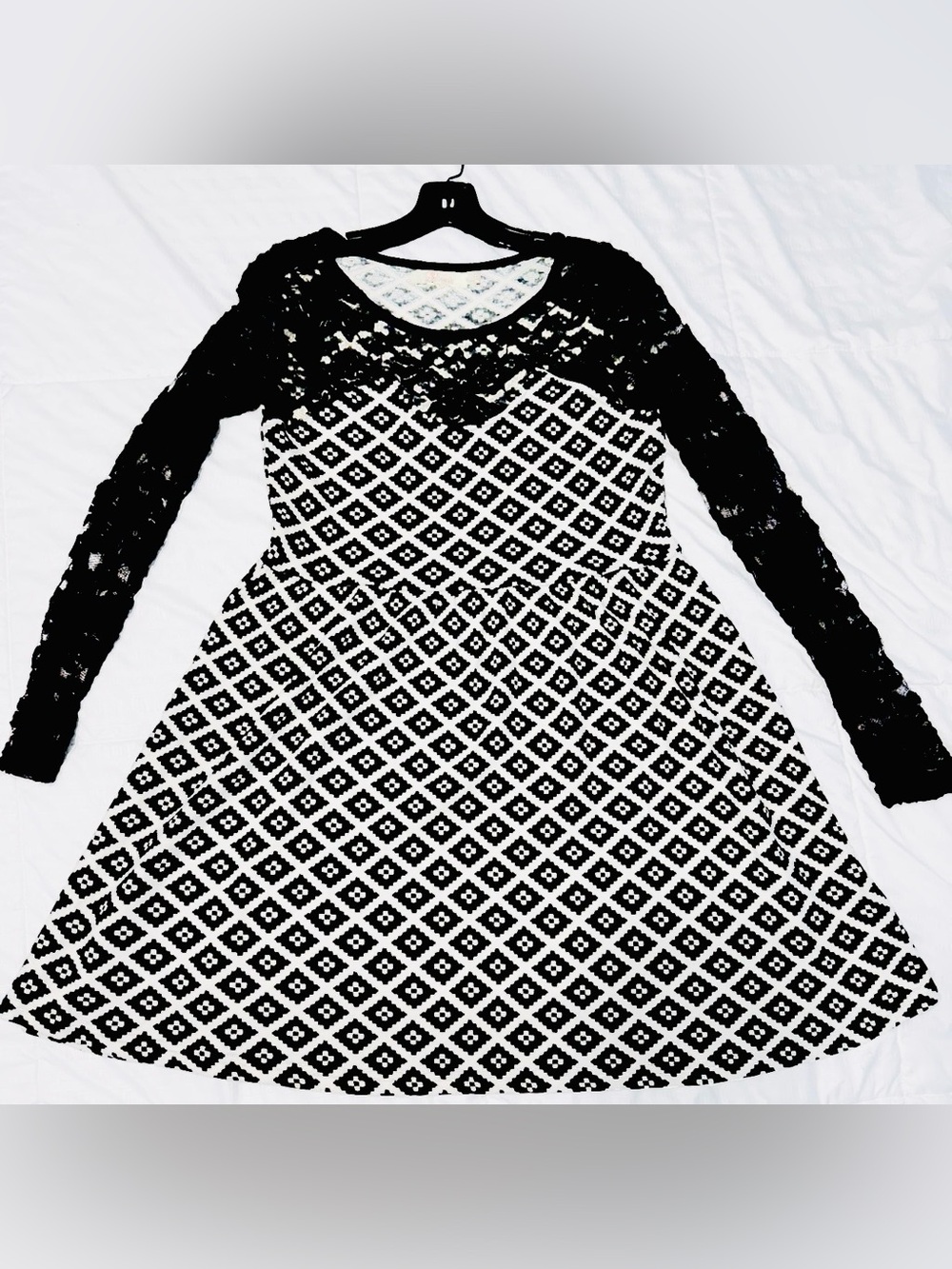 Black & White Lace Yoke Long-Sleeve Fit-and-Flare Dress